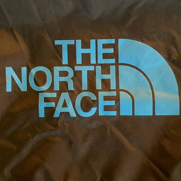 THE NORTH FACE Drawstring Gym Travel Bag Backpack Sling Pouch with Zip Pocket!!! - Picture 7 of 12